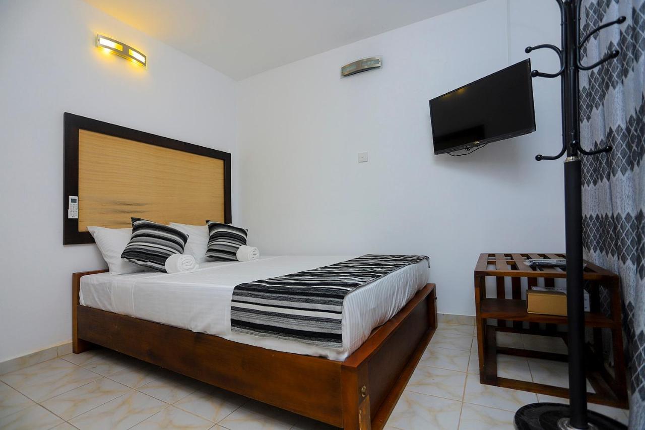 Vendol Sky Resort Kandy Luaran gambar